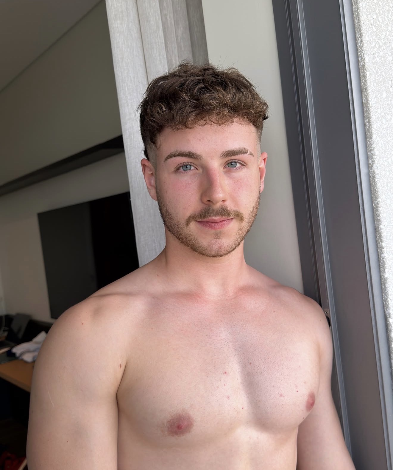 @omanfred_