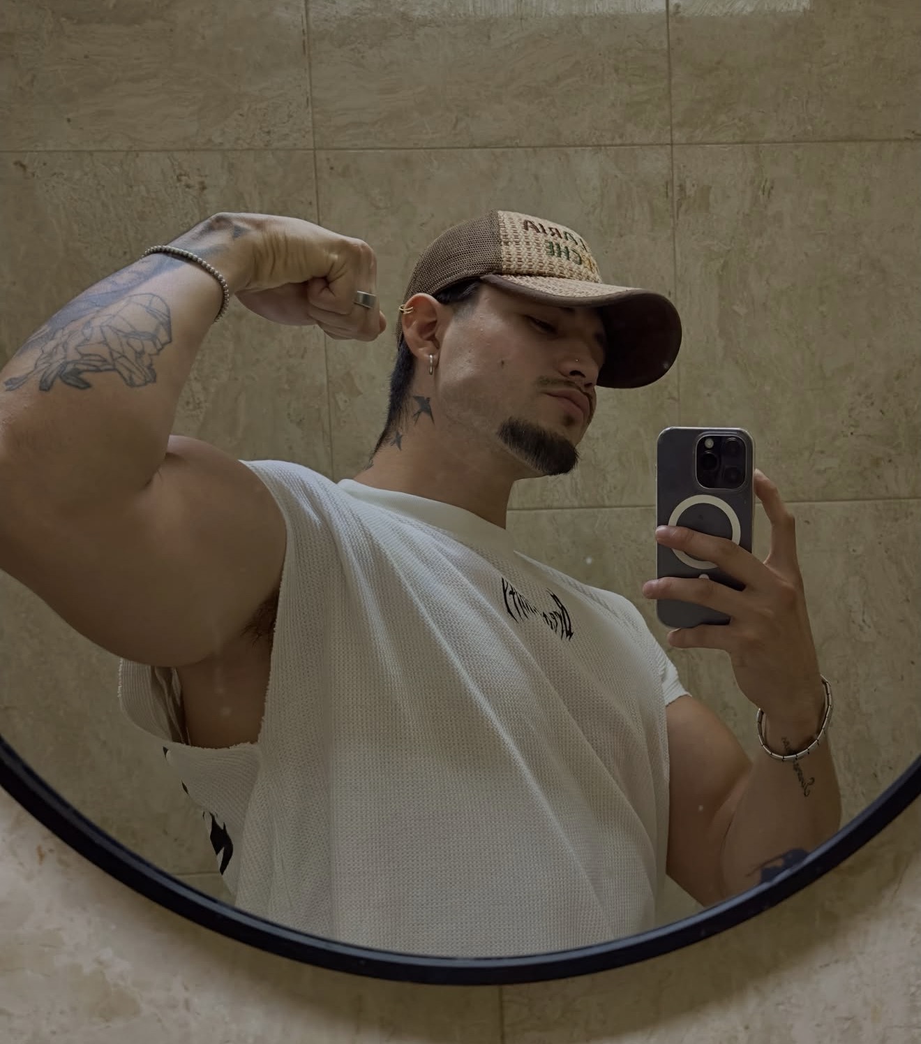 @elalexpaz