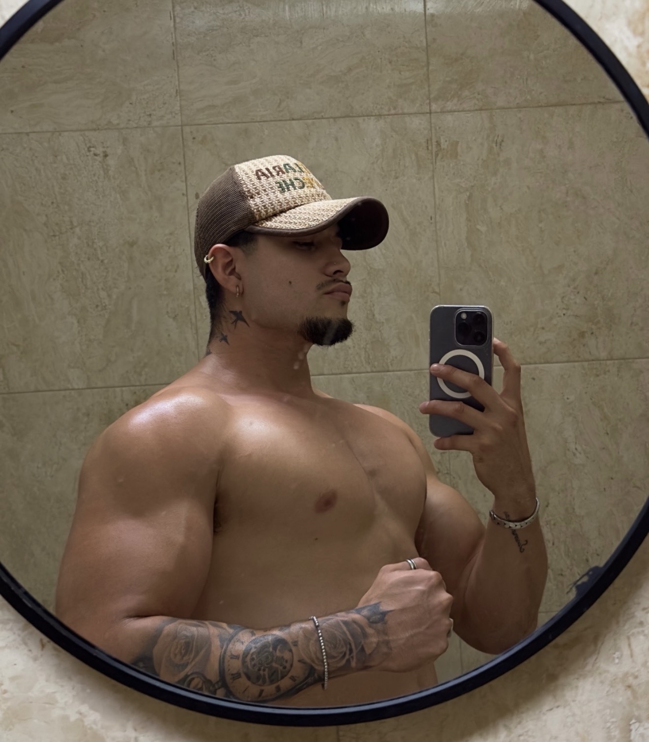 @elalexpaz