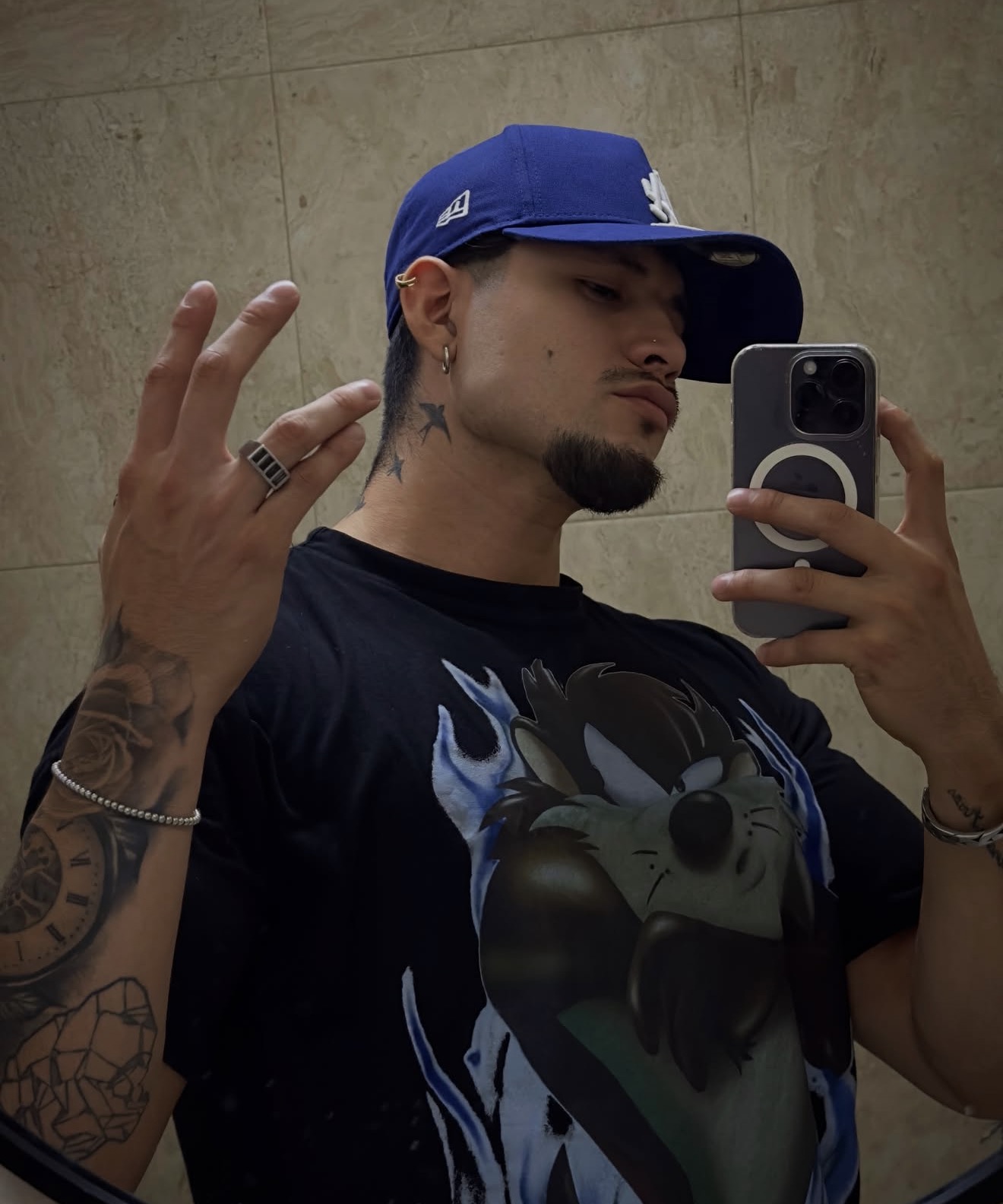 @elalexpaz
